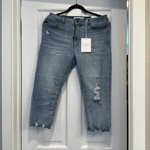 KanCan high rise stretchy capris nwt 11/29